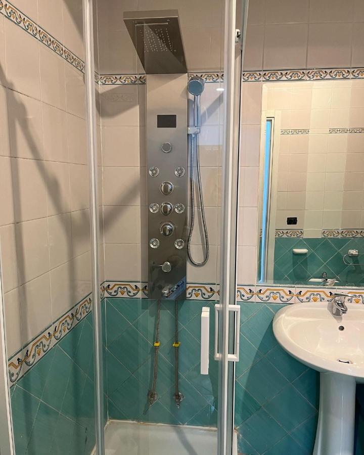 La Svolta Rooms Napoli Ngoại thất bức ảnh
