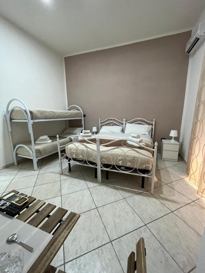 La Svolta Rooms Napoli Ngoại thất bức ảnh